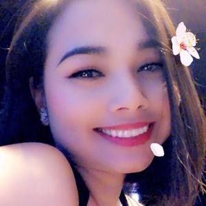 Meet your Posher, Leah